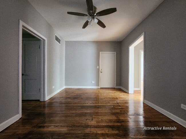 Foto del edificio - 608 E 71st St