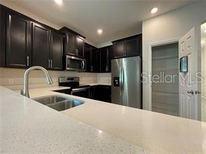 Foto del edificio - 14154 Dove Hollow Dr