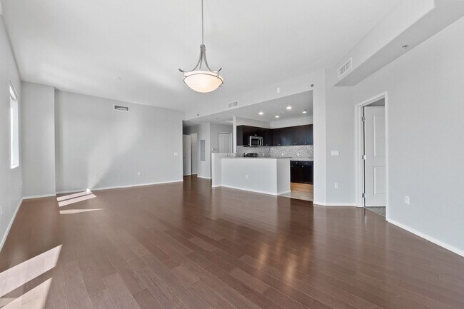 Building Photo - 3 Bedroom Highrise Condo at ONE Las Vegas!