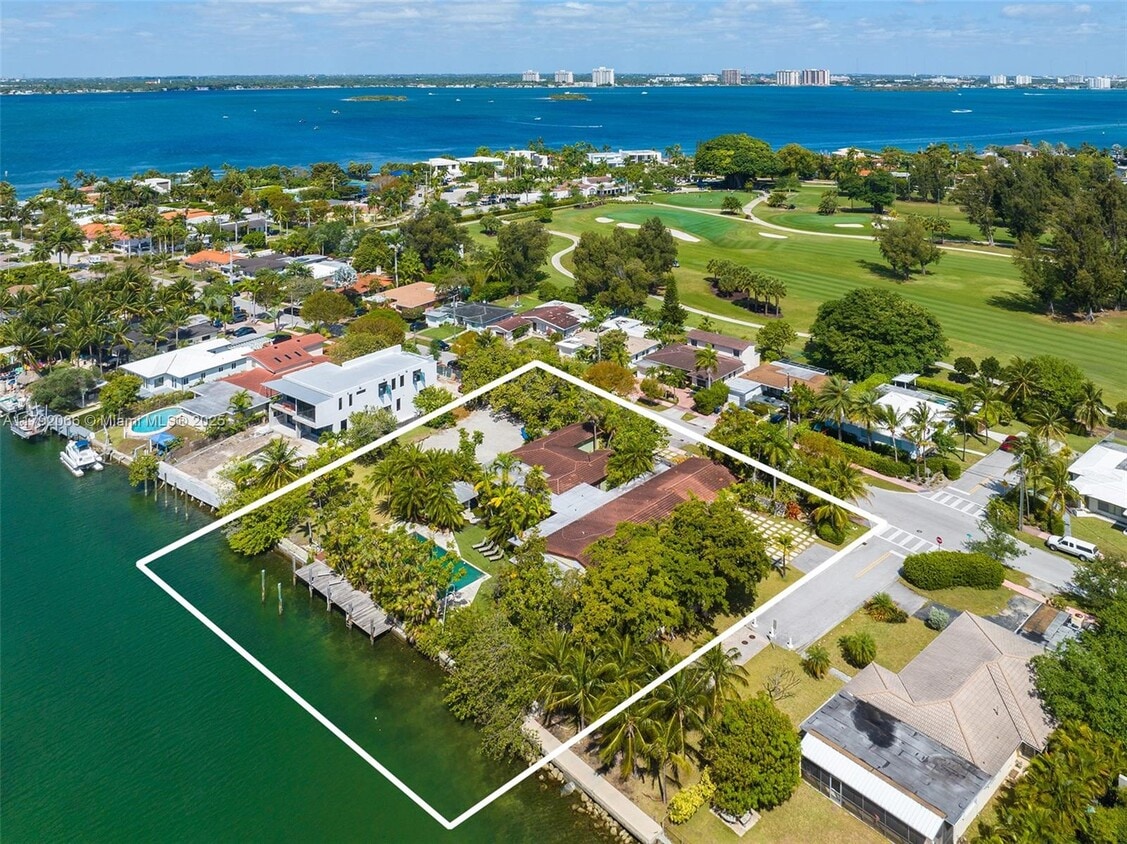 Foto principal - 900 S Shore Dr