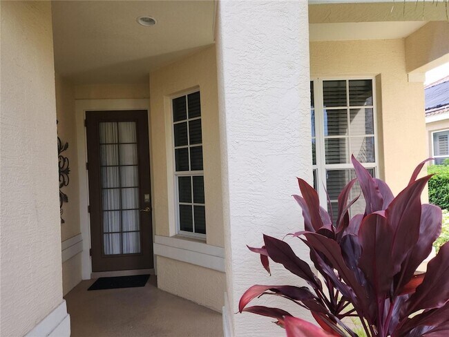 Foto del edificio - 6642 Tailfeather Way