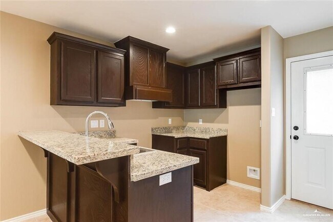 Foto del edificio - 10 Linda Vista St