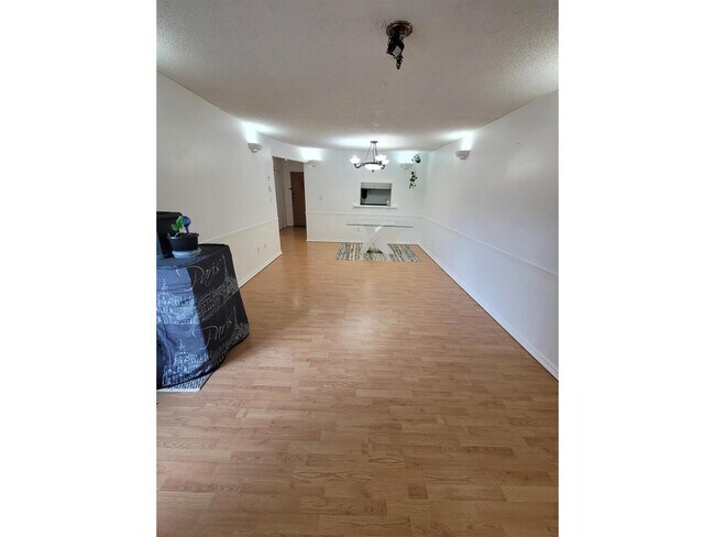 Photo du bâtiment - 10221-1133A 133a St