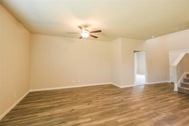 Foto del edificio - 1607 Crimson Lake Blvd