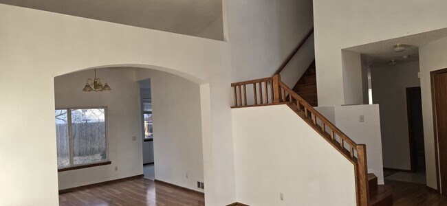 Foto del edificio - 2110 S Uravan St
