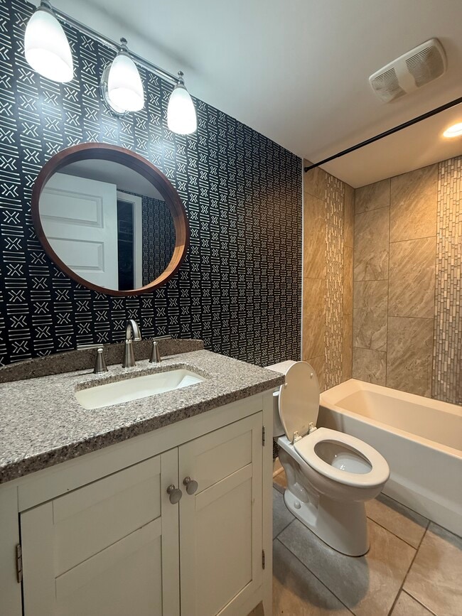 Building Photo - 149 N Potomac St