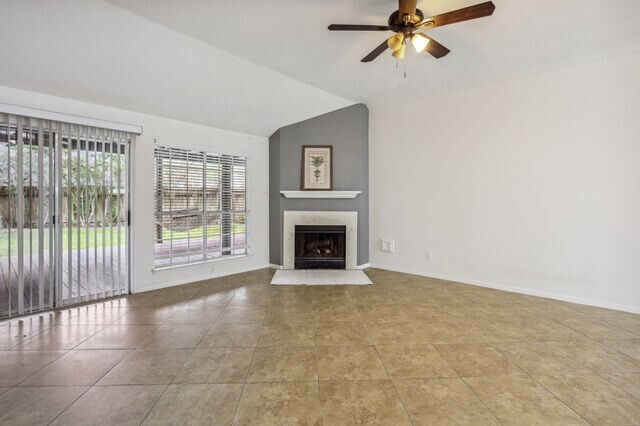 Building Photo - 18617 Hiddenbay Way