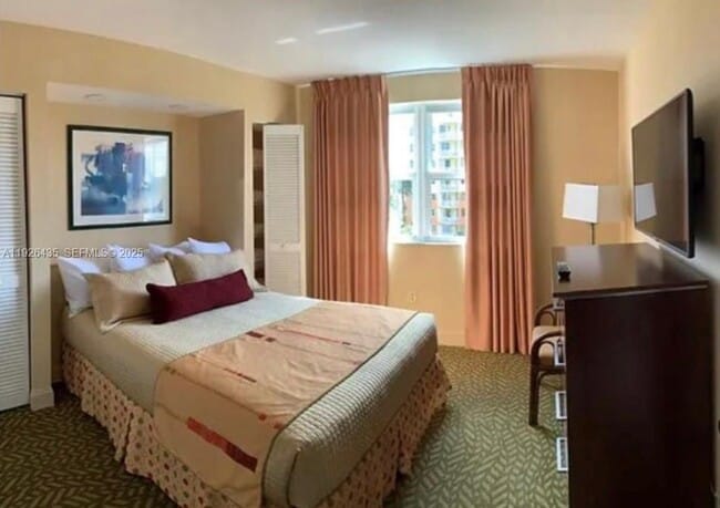 Foto del edificio - 16690 Blatt Blvd