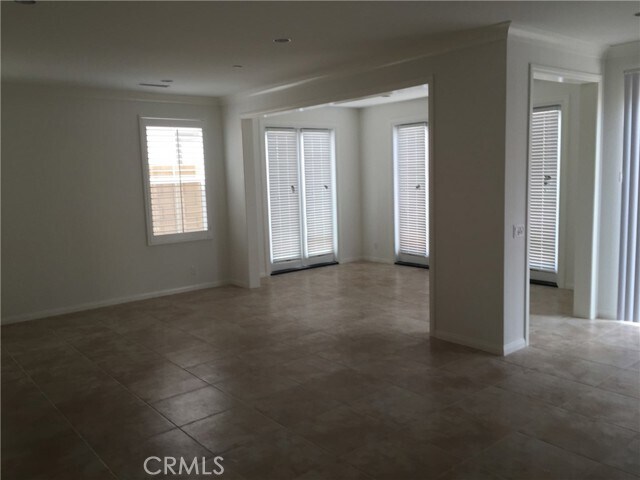 Building Photo - 106 Mountain Violet