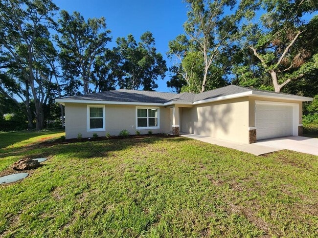 Building Photo - 5617 NW 65th Pl