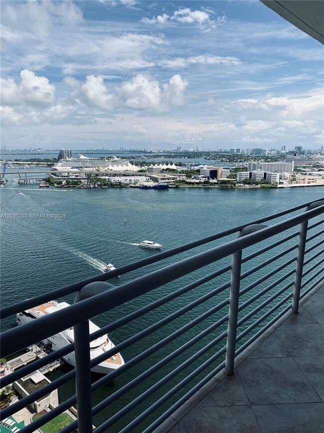Building Photo - 335 S Biscayne Blvd