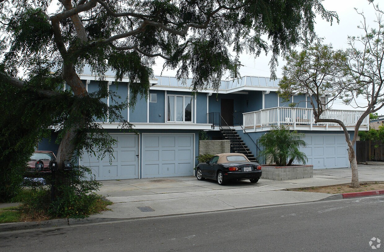 Foto del edificio - 779 Scott Pl