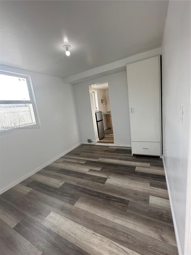 Foto del edificio - 7771 Madeira St