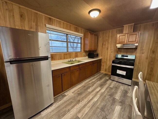 Foto del edificio - 35065 Paul Leblanc Ln