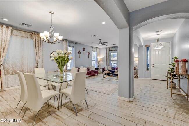Foto del edificio - 1821 E Beautiful Ln