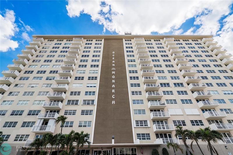 Primary Photo - 133 N Pompano Beach Blvd
