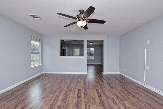 Foto del edificio - 18612 Great Falls Dr