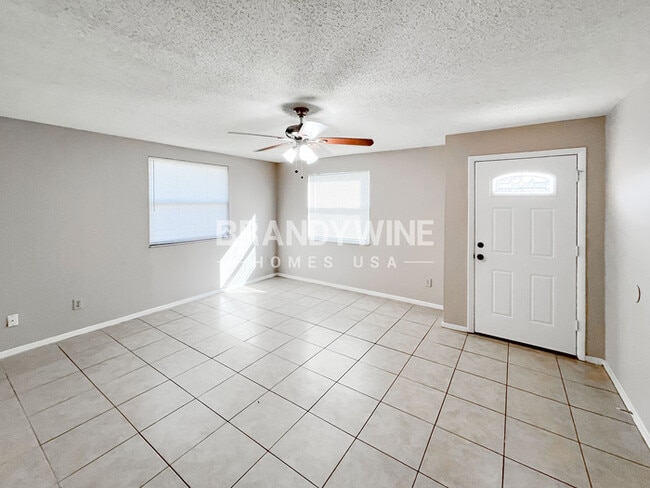 Foto del edificio - 3026 Mangrove Ave