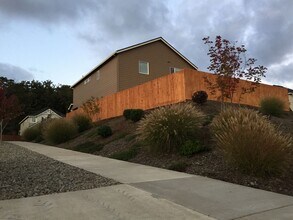 Building Photo - 2896 Northwest San Pedro Avenue