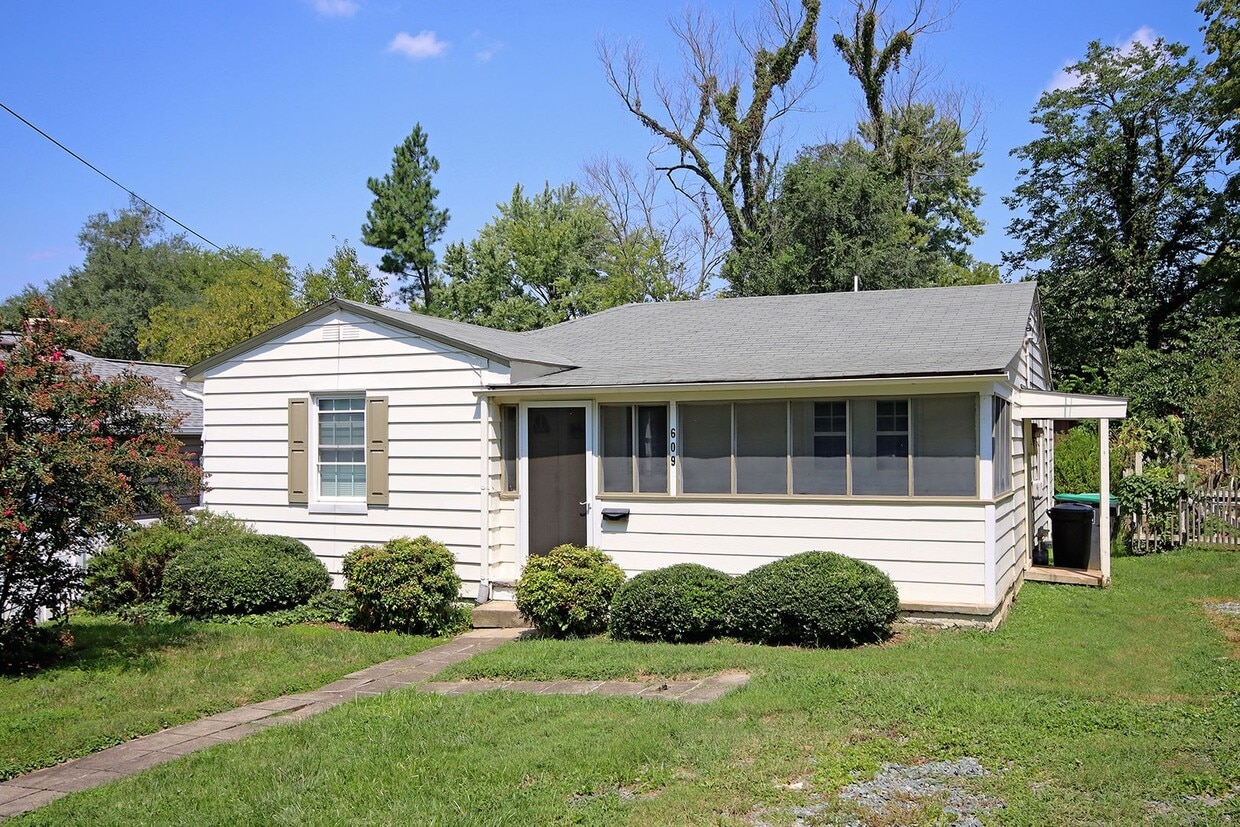 Updated One-Level Belmont Home Near IX Park - Updated One-Level Belmont Home Near IX Park