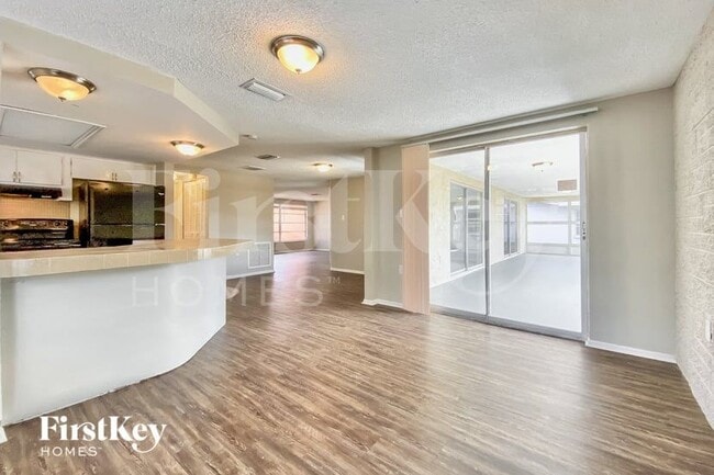 Building Photo - 7820 Chalafonte Dr