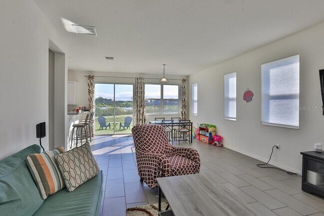 Foto del edificio - 10546 Medford Lakes Dr