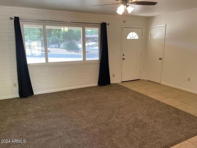 Foto del edificio - 13425 N 18th St