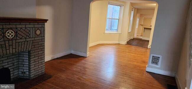 Building Photo - 117 N Redfield St