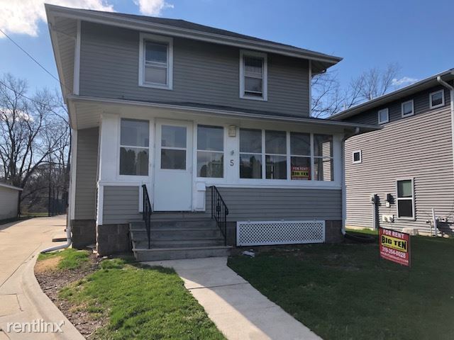 Primary Photo - 3 br, 2 bath House - 5 Triangle Pl