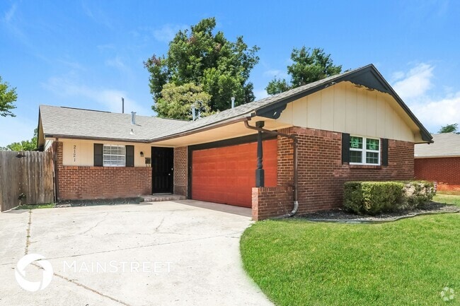 Building Photo - 2121 Connie Dr