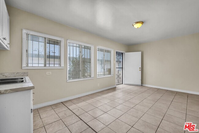 Foto del edificio - 522 E Kelso St