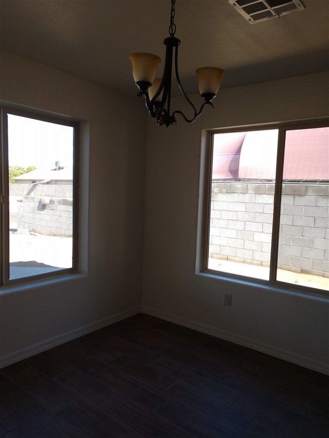 Building Photo - 1547 Monreal Ln