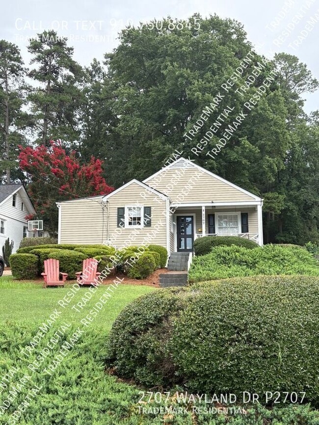 Building Photo - 2707 Wayland Dr