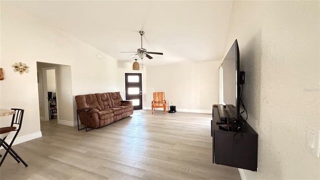 Building Photo - 2761 Sanderling St