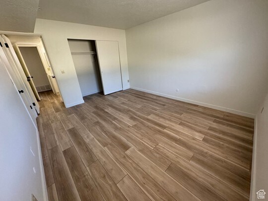 Building Photo - 5630 Meadow Ln