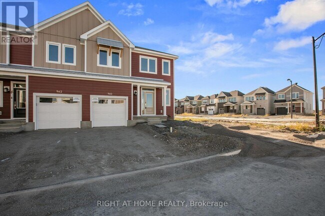 Building Photo - 940 Seagrave Ln