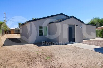 Building Photo - 207 W Ohio St