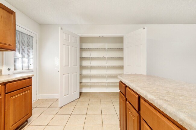 Foto del edificio - 22577 Mattingly St