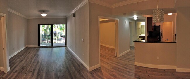 Foto del edificio - 4905 Midtown Ln