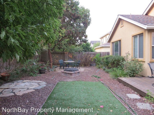 Building Photo - 3 br, 2 bath House - 4670 Summer Hays Pl