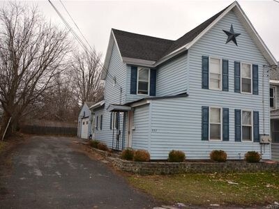 Primary Photo - 537 Cross St