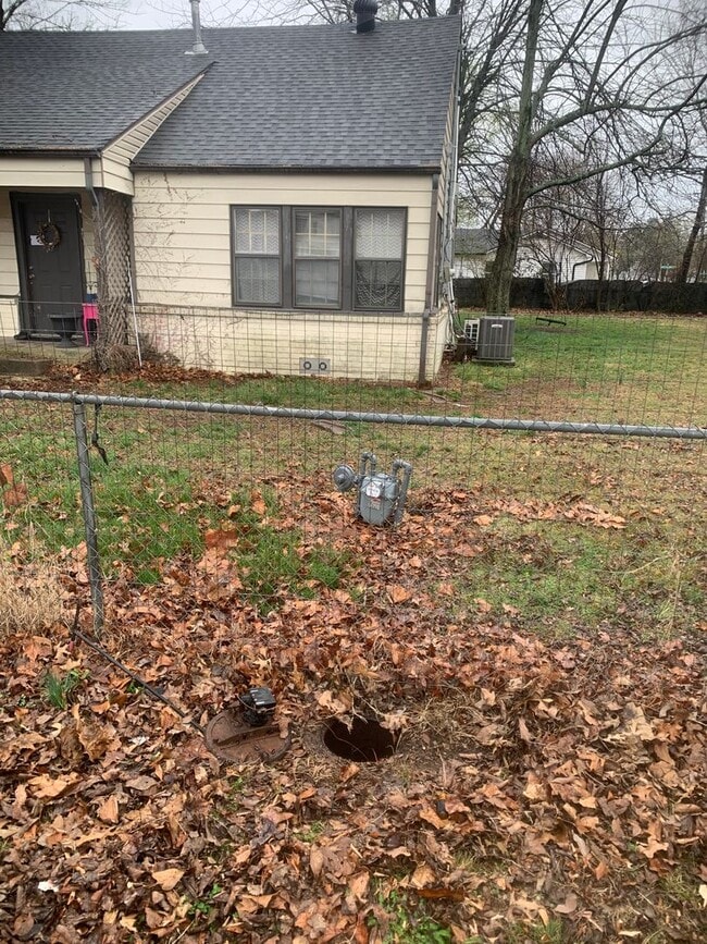 Photo - 1519 W Huntsville Ave House