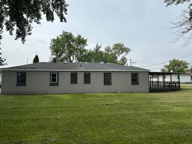 Foto del edificio - 3822 Melville Ave