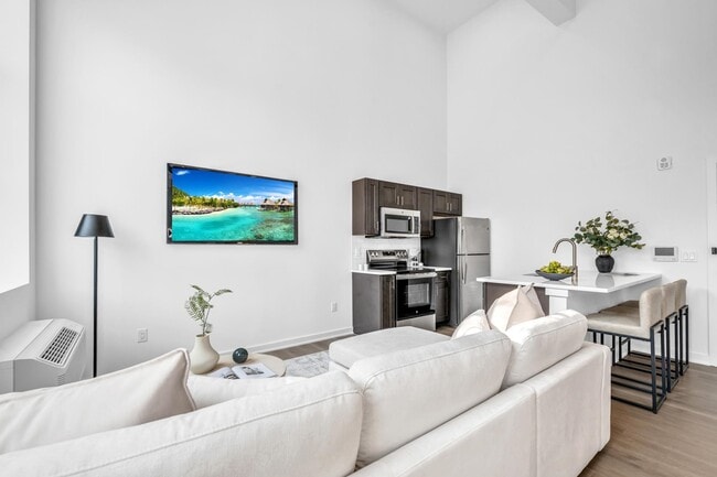 Foto del edificio - 315 Railroad Ave