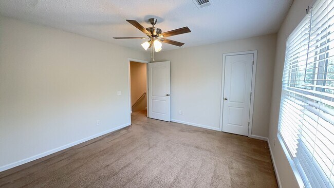Foto del edificio - BRIDGEWATER HOME! PRE-LEASING FOR MAY 1ST! 1/2 Off Deposit!