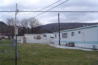 Primary Photo - 5 Carapella Ct