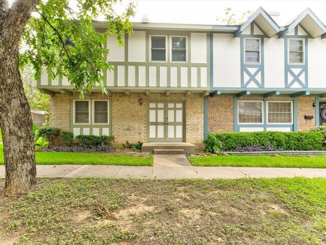 Building Photo - 462 Westview Terrace