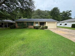 Building Photo - 9040 Marva Dr