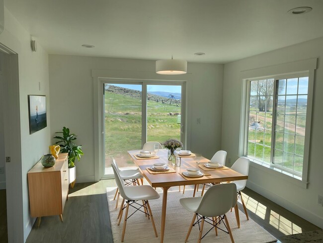 Building Photo - Cruze Ranch