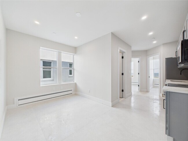 Foto del edificio - 315 W Broadway